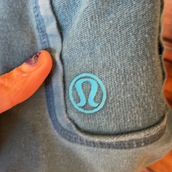Lululemon Woman’s teal zip up sweatshirt - Picture 5 of 8